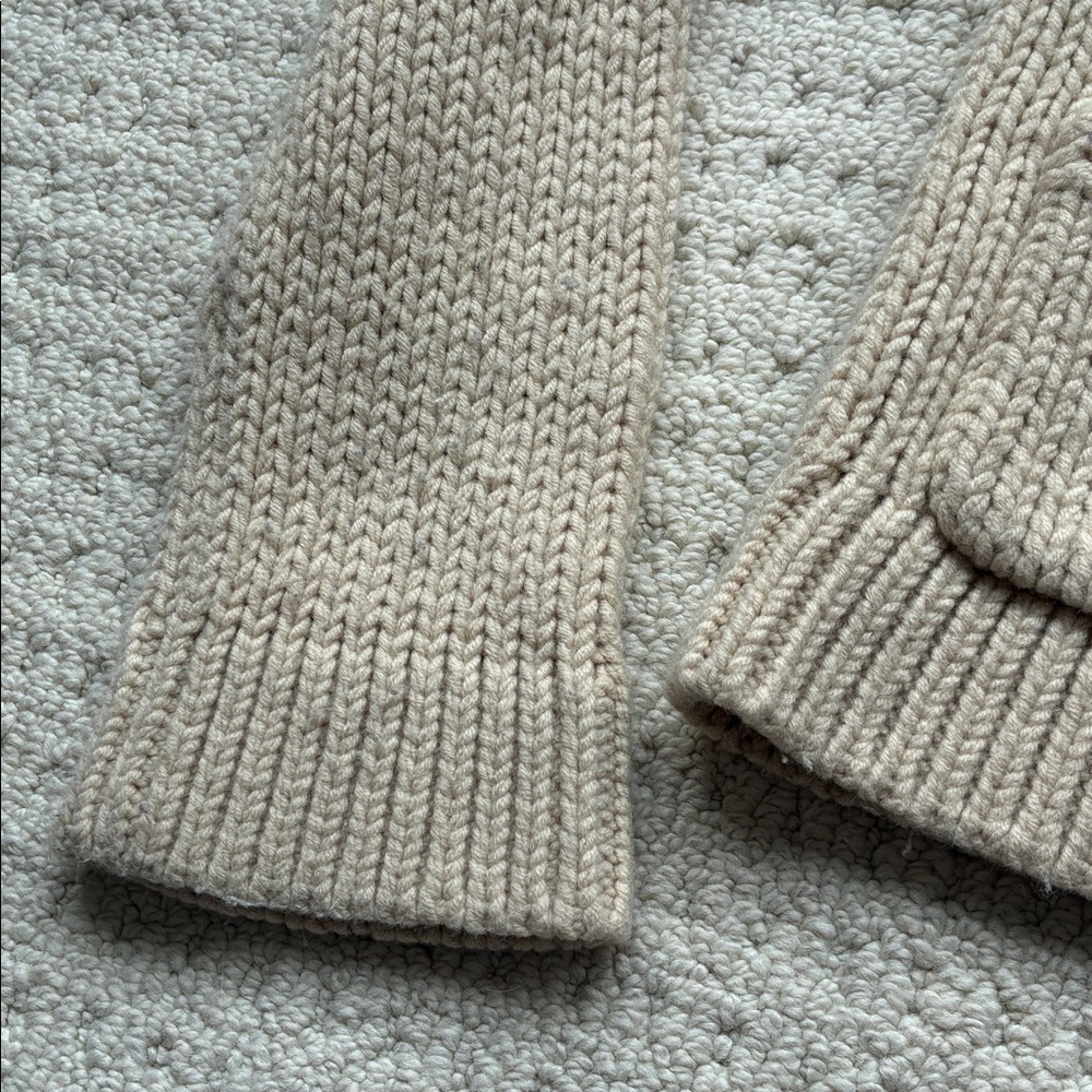 Roots Women's Vintage Beige Wool Blend Knit Cardigan Sweater Medium Fits Small - Picture 4 of 10